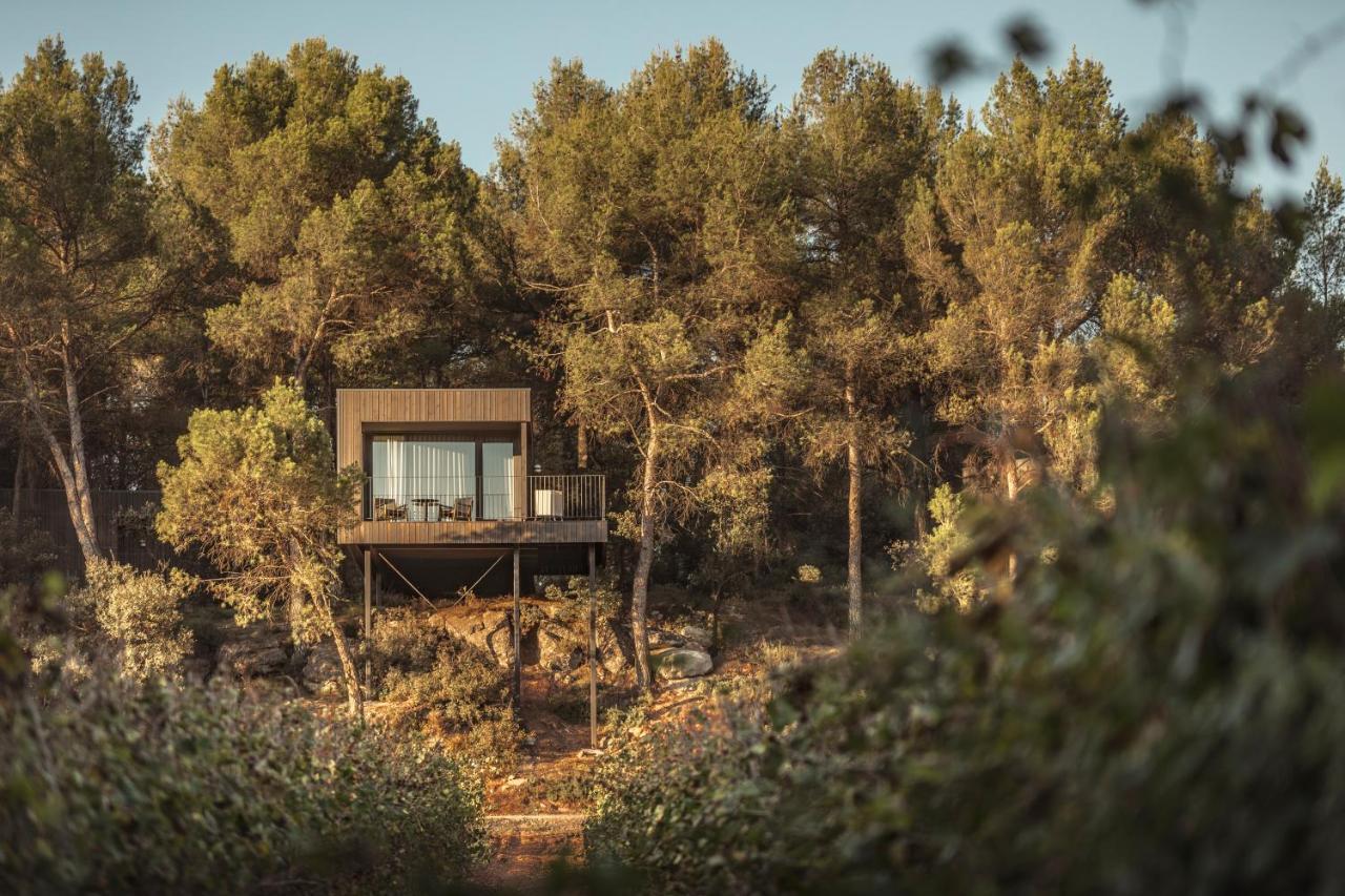 Les Cabanes De L'Oller Del Mas Manresa Exterior foto